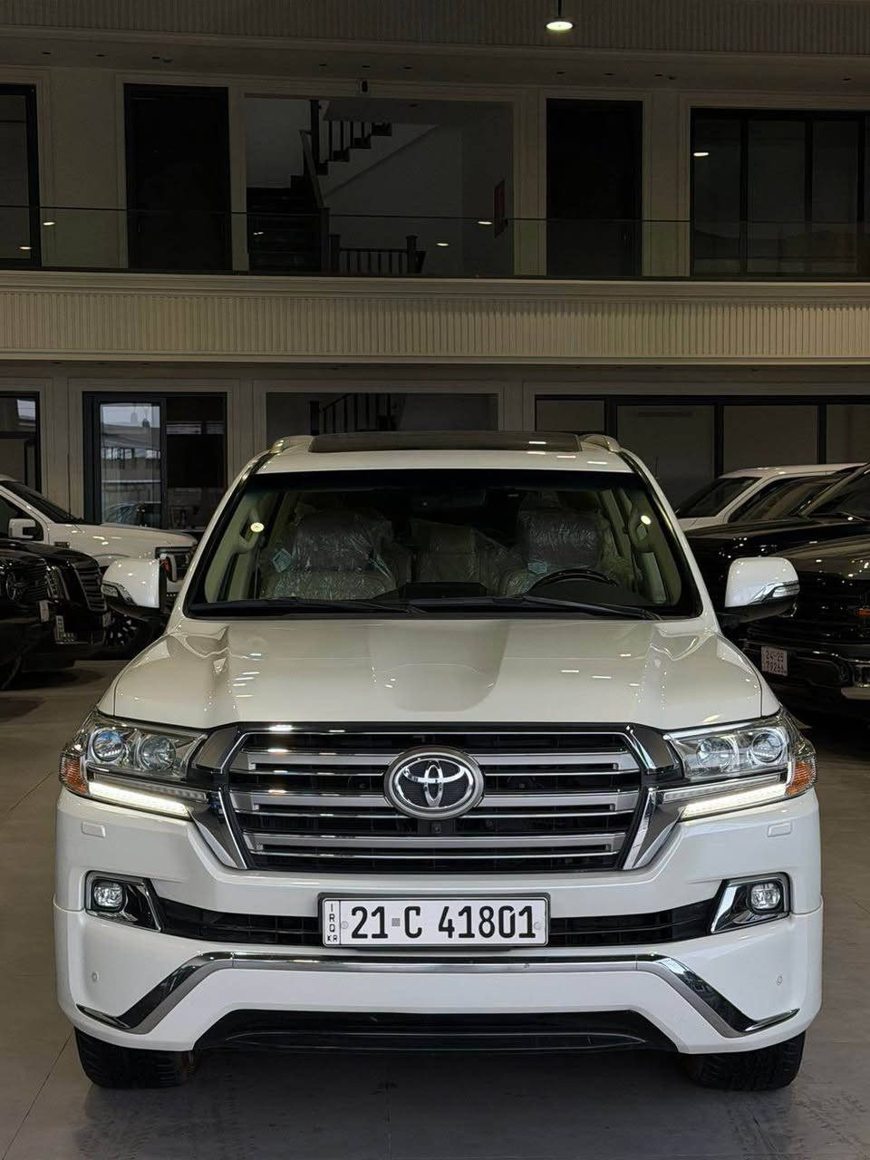 لاند کروزیر 
2017 
GXR 
V6 
كفالة عامه
سعر ٤٥٥$ 🔥 

بدون صبوغ 
رەقم سەنەوی جدید ب اسمی  
مکان اربیل 
***********
*********** أربيل, العراق
