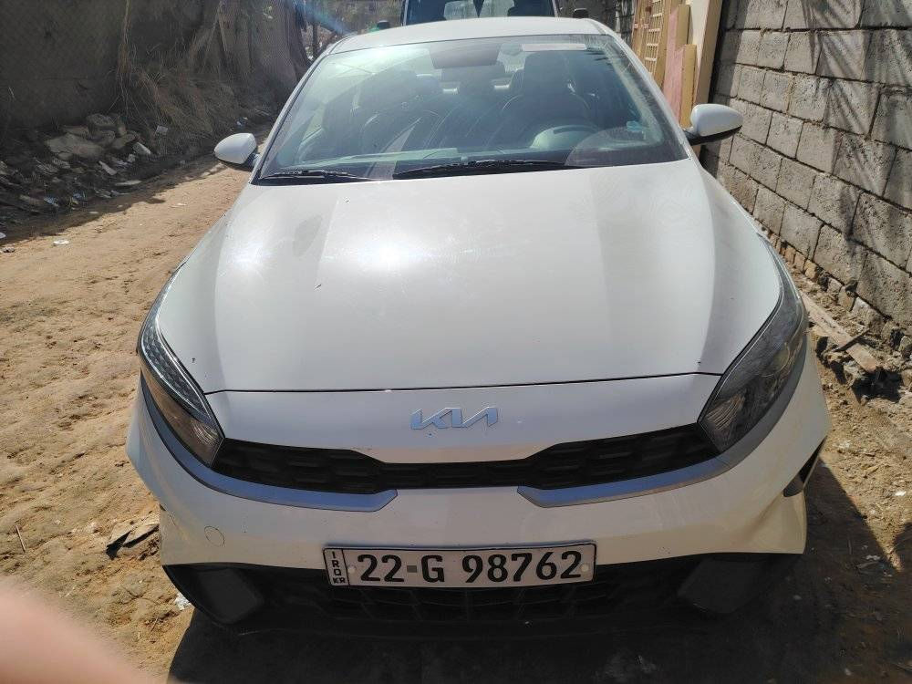 السلام عليكم سيراتو 2024للبيع رقم أربيل مكينه 2000 ماشيه 59السعر 179ويه محال قليل المكان الديوانية المهناويه ***********او ***********
