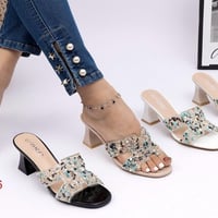 شحاطات نسائية • كعب ٦سم • مقاسات ٣٧–٤١