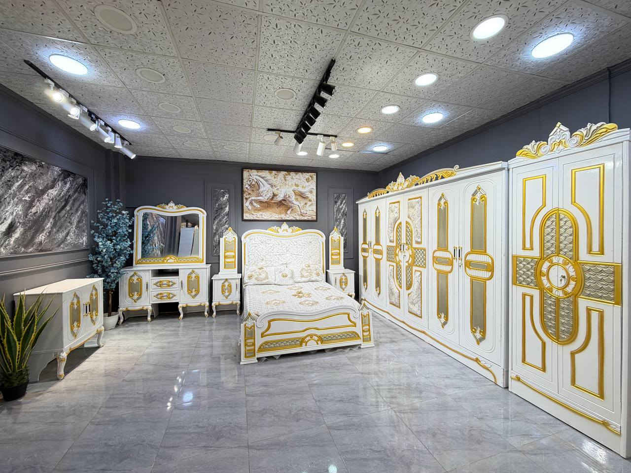 🟤 غرفة عراقية – شغل اقتصادي من أصباغ البوية

التفاصيل الكاملة والقياسات موضحة داخل الفيديو ✅

تتكوّن من 9 قطع بالمواصفات التالية:

✅ الكنتور
•  أبواب CNC
• الخارج: MDF تارس سمك 5 ملم
• الداخل: معاكس أبيض 3 ملم
• الضهر: معاكس أبيض 3 ملم مشدود براغي
• نرمادات شريطية
• الفرشة: بلوك

✅ الصومية
• بلايد أسود
• 6 أرجل 

💰 السعر: 975 ألف فقط

🔸 الشازلون والطابورية إضافة بـ 50 ألف

للطلب أو الاستفسار راسلنا مباشرة ✅


**إذا كنت صاحب هذا الإعلان وتريد حذفه لأي سبب، رجاءا أرسل رسالة إلى الدعم الفني**