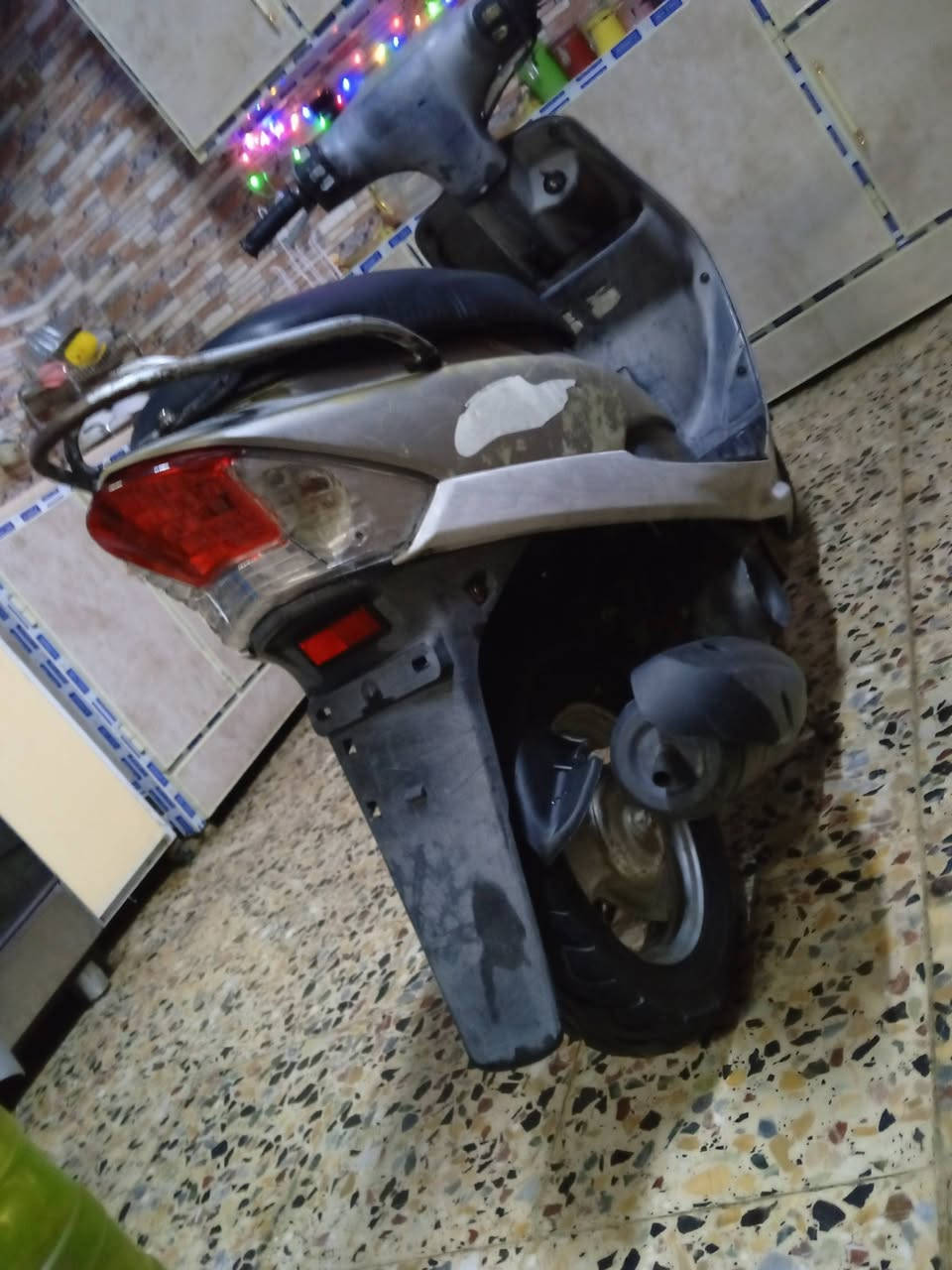 ماكس شلعه معدل فول
سلف هندر كلها شغاله وختم واحد نعومه فول 

مكاني مدينت الصدر شراي يتصل سعر 475 شي بصيط 

رقم *********** دراجه احلى من صوره
