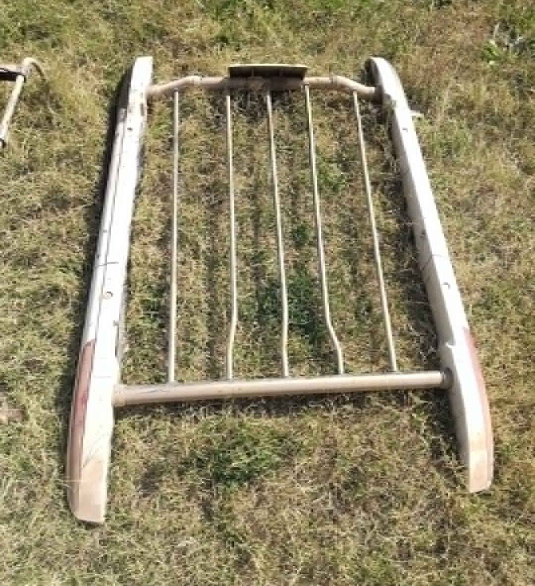 السلام عليكم للبيع***********
