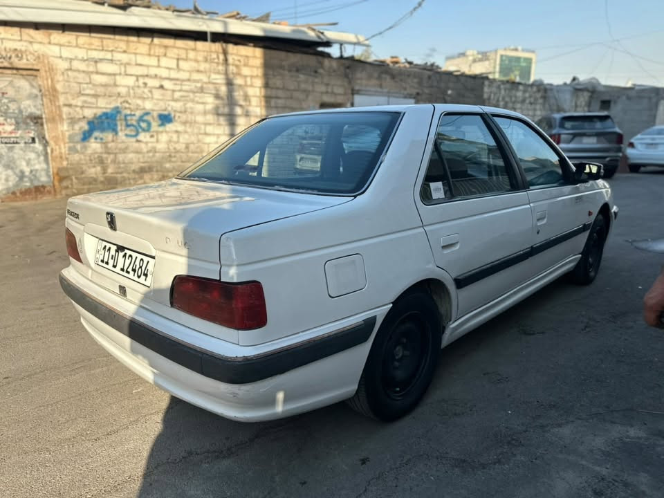 بيجو بارس 2014
رقم بغداد باسمي
كير محرك مكفولات
تبريد شغال
تخم تاير وصدر قبل شهر مبدلهن
سياره جاهزه بدون نقص 
بيها فقط ربع الجاملغ الامامي صبغ الباقي مكفول
مكان السياره بغداد الصليخ
السعر المطلوب 45 ورقه وبيها مجال 
***********

