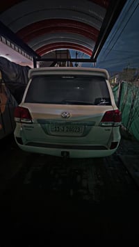 لاندكروز موديل 2011ستينيه سياره نضيفه وخير من الله تخبل رقم بغداد الإن...