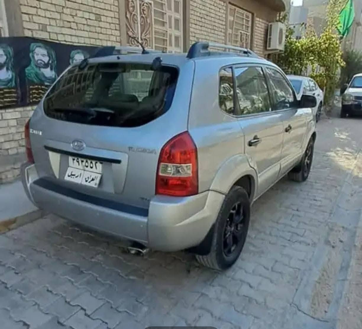 توسان ٢٠٠٩ فتحه فور ويل محرك ٢٠٠٠ كفاله عامه فقط باب وره السايق رش ١٠٥ وبيها مجال ***********

