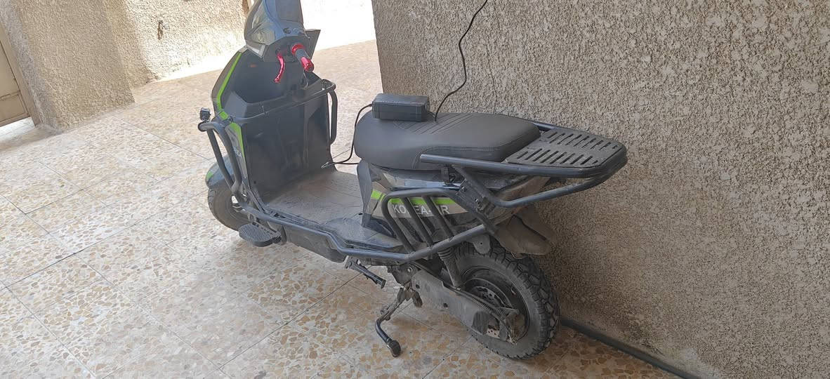 دراجة كهربائية 6 بطاريات صارلي اسبوع من امبدله يعني بطارية جديدة موديل بطارية 2025 نهاية شهر 12

كلشي بيه شغال بس دعمات خفیفه ب درع وجاملغ 
 تمشي 40
 ماشية 3000 
للاستفسار

*********** بغداد, العراق
