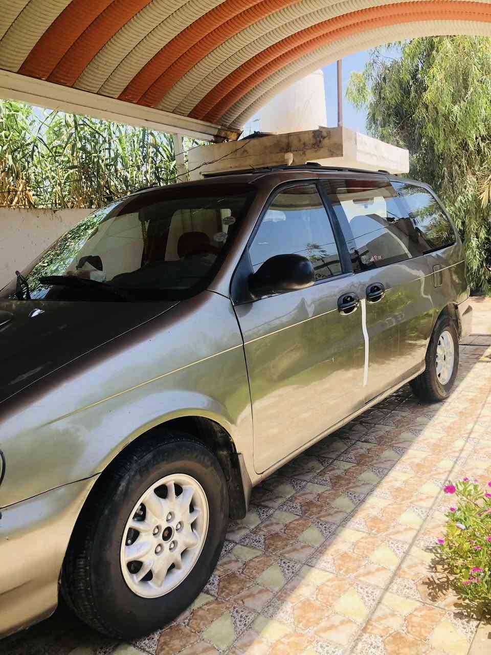 كيا كرنفال موديل 2000 رقم بغداد المالك اقاربي بالحله مكينه كاز كير عادي تخم تاير جديد تبريد شغال ثلج السعر 55 ورقه بيه مجال بسيط مكاني بالحله رقم تلفوني ‭0783 897 5091‬
