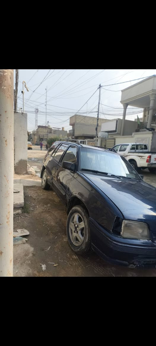 سلام عليكم سياره اوبل كاديت موديل 91 رقم نجف صاحبه شارع موجود يمي رايدها 17 بها مجال للاستفسار على هذا الرقم*********** بي واتساب مكاني بغداد
