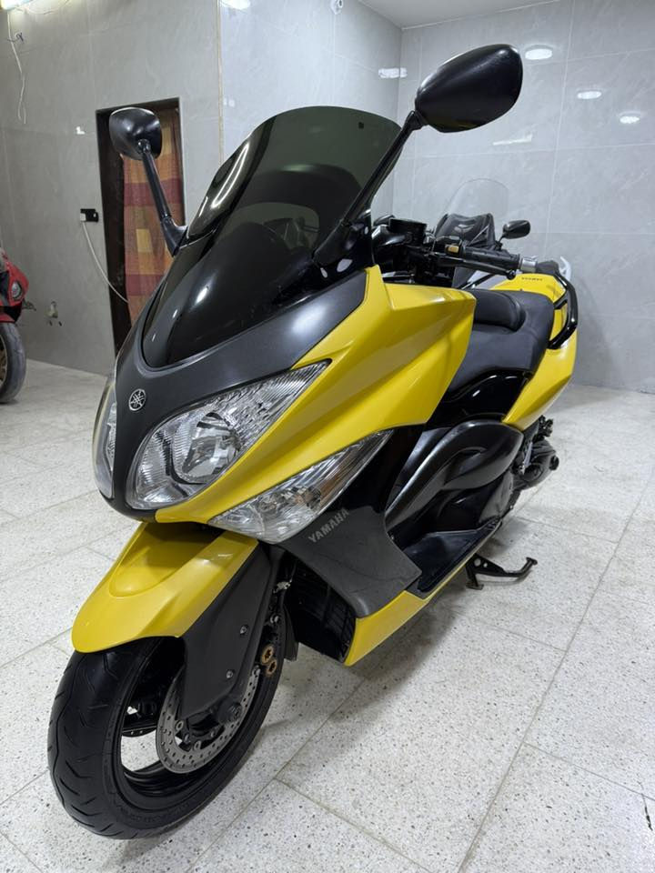 بسم الله ما شاء الله
TMAX 2011 وارد يابان
كفالة عامة نظافة ١٠٠/١٠٠
المسافة المقطوعة 25km سويجات 3 
بيع فقط بدون رقم فقط عقد بيع وشراء
العنوان مدينة الصدر شارع الفلاح قطاع ١٢
السعر ٤٢ ورقة الراغب بالشراء هـ***********
