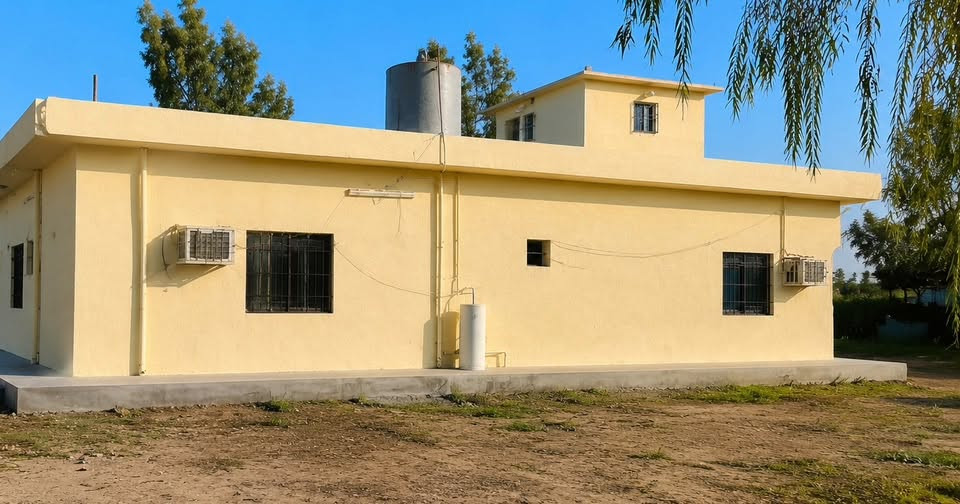 🏡 للبيع بيت مع دونم أو دونمين (حسب الطلب)
📍 الموقع: بغداد – التاجي – أبو سريويل – زمّلة حمدي

• مساحة البيت: 320 م² (بناء طابوق).
• مضيف بمساحة 10 × 5 م.
• 3 غرف، مساحة كل غرفة 6 × 5 م.
• حولي.
• مطبخ.
• حمامات داخلية وخارجية.

للاستفسار والتفاصيل، التواصل على الأرقام التالية:

واتساب: ***********

واتساب: ***********
