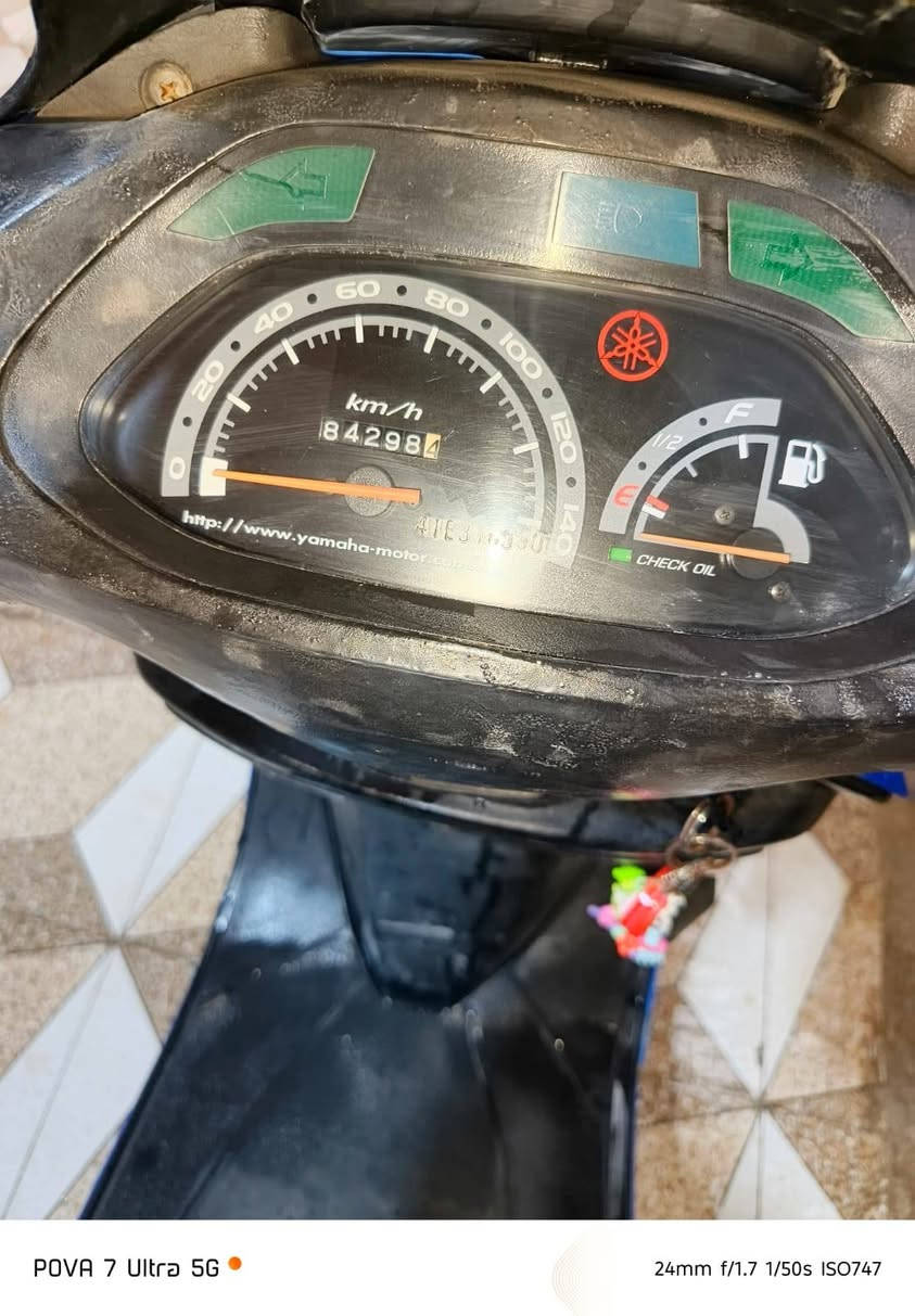 سلام عليكم ياولد دراجه فراشه للبيع دراجه ختم واحد
صار 3 اشهر من نازله من رمبه 
دراجه كفاله عامه برغي مامفتوح بيها الولد محتاج فلوس ويرد يبيعها الوقع ابو الخصيب اريدها 850 وبيها مجال للشراي +964 776 448 5840 هاذا رقم صاحبه


**إذا كنت صاحب هذا الإعلان وتريد حذفه لأي سبب، رجاءا أرسل رسالة إلى الدعم الفني**