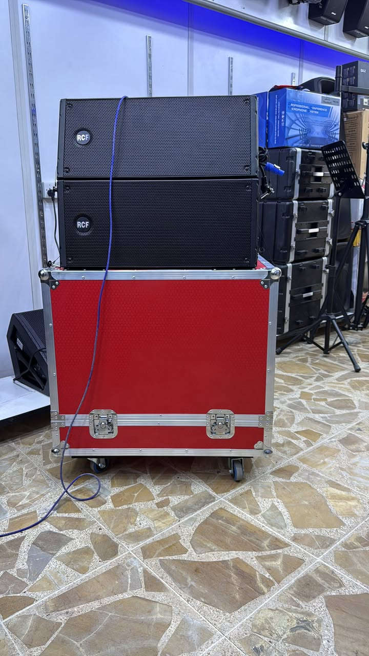 اللهم صل على محمد وال محمد
ماشاء الله 

فرونتات لاينري 20 

مع الراك 

شغل متعوب عليه بشكل موطبيعي 

السعر والتفاصيل خاص او تتصل 

***********

***********
