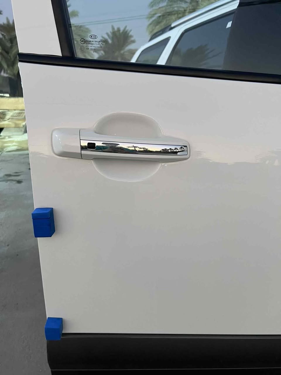 السلام عليكم
للبيع

كيا موهافي 2013 فول مواصفات واحد عله واحد مكفوله كفاله عامه فقط بنيد مبدل سياره جديدة بمعنه الكلمه مسويلها ادامه كامله. السيارة مال جناي رقم بغداد انكليزي بأسمي

 المواصفات

كشنات كهرباء ✅

خزن ميموري✅

ستيرن كهرباء ✅

3قطع تبريد ✅

كشنات 7راكب✅

منظومة زنون✅

بك لايت لد LED✅

زراك لايت ✅

مكينه 3800✅

جنطه شفط ✅

بصمة ✅

فتحة✅

كامرة خلفيه✅

حساسات خلفيه✅

مري شفط ✅

مري قلاب✅

تحكمات ستيرن ✅

ثلاجه داخليه✅

وباقي هواي موصفات✅

كشنات جلد بيجي والارضيه مدوشمه جلد✅

 مكاني بابل مركز المدينه سعر السياره 165 وبيها مجال  حك الجيه .

للأستفسار ‭

 ***********
