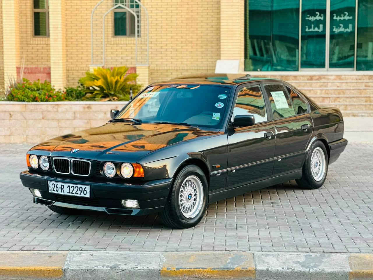 السلام عليكم للبيع بي ام موديل 1993 محرك مسكر شرط كير وتماتيك شرط صدر امامي خلفي جديد تخم ويل خليه جديد سنتر لوك بجم عريض سلايت طكتين غرفه مخمل بعدها لوك تبريد ثلج 🧊 وياا السويج بدون اي نقص السيارة صبغ عام جماليه شرط بدون اي حادث رقم صلاح الدين دولي بسمي سنويه الغايه 2030 هزه جديد السياره بمسي السعر 60 وبيها مجال ***********
