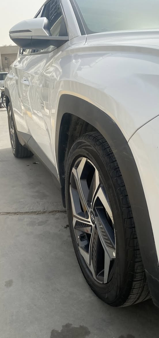 السلام عليكم
هونداي توكسان فول مواصفات خليجي موديل ٢٢ رقم بغداد انكليزي هزة جديده باسمي   ماشية 51 الف  على ايدي

المواصفات :

 فتحة بانوراما

بصمة ابواب وتشغيل 

تشغيل عن بعد 

محرك ٢٠٠٠ دوش

مري شفط 

نظام ترحيب عن بعد 

شاحن واير ليس 

مخارج طاقة اوكس يو اس بي 

اضاءة زنون 

اضاءة عند الاستدارة

ليدات امامية خلفية 

تبريد قطعتين 

دشبول ايباد 

شاشة ابل كار بلي 

مقاعد الامامية كهرباء 

كاشف عطلات 

تحكم ستيرن

السيارة  بيها شبر الجاملغ الأيمن تعديل وصبغ  ومصورها محتفط بيها وبيها رصعة خدش بالباب الايسر

مكانها بغداد وسعرها ٢١٥  

***********
