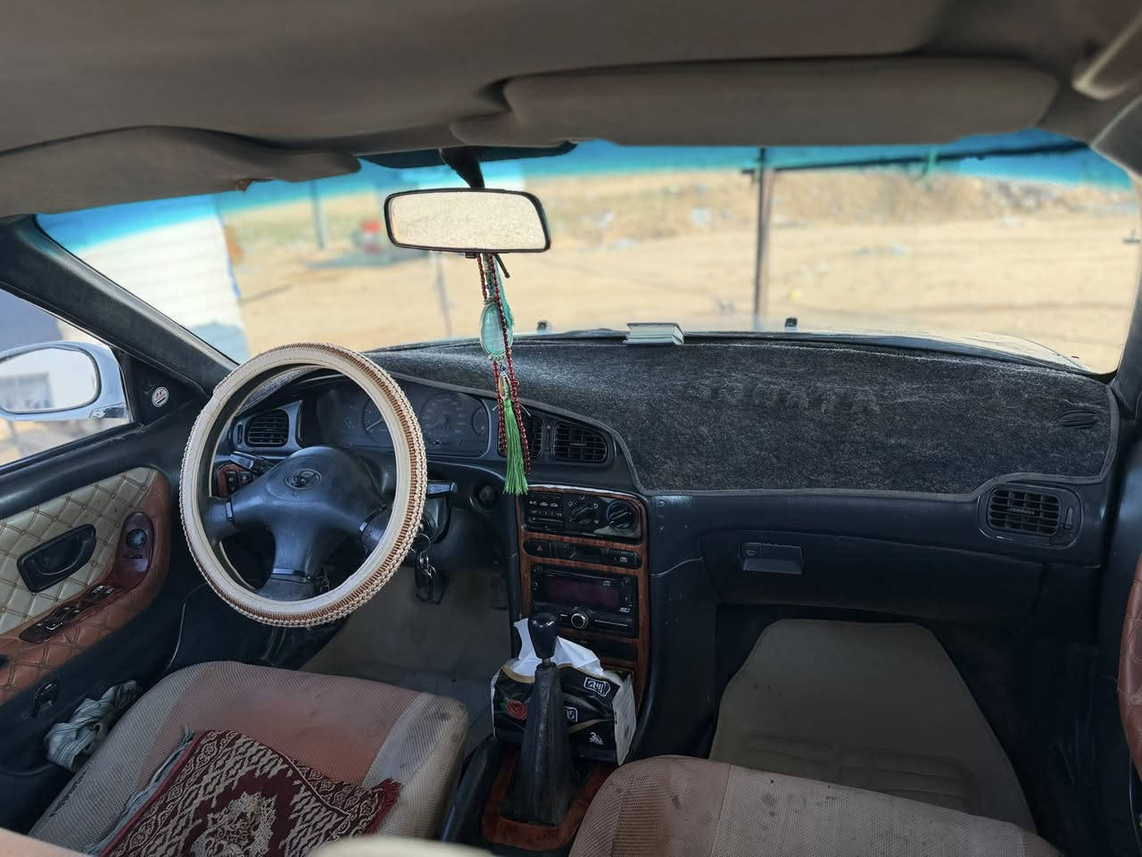 سياره سوناتا تو٢ موديل ١٩٩٣ سياره بسمي رقمها بغداد مشروع وطني تحويل ثاني يوم  محرك وكير شرط كهربائيات كلها شغاله تايرات جدد  سياره كامله مكمله مناقصها أي شي السعر ٤٥ 
مارد على تعليقات رقم صاحب السياره ***********
