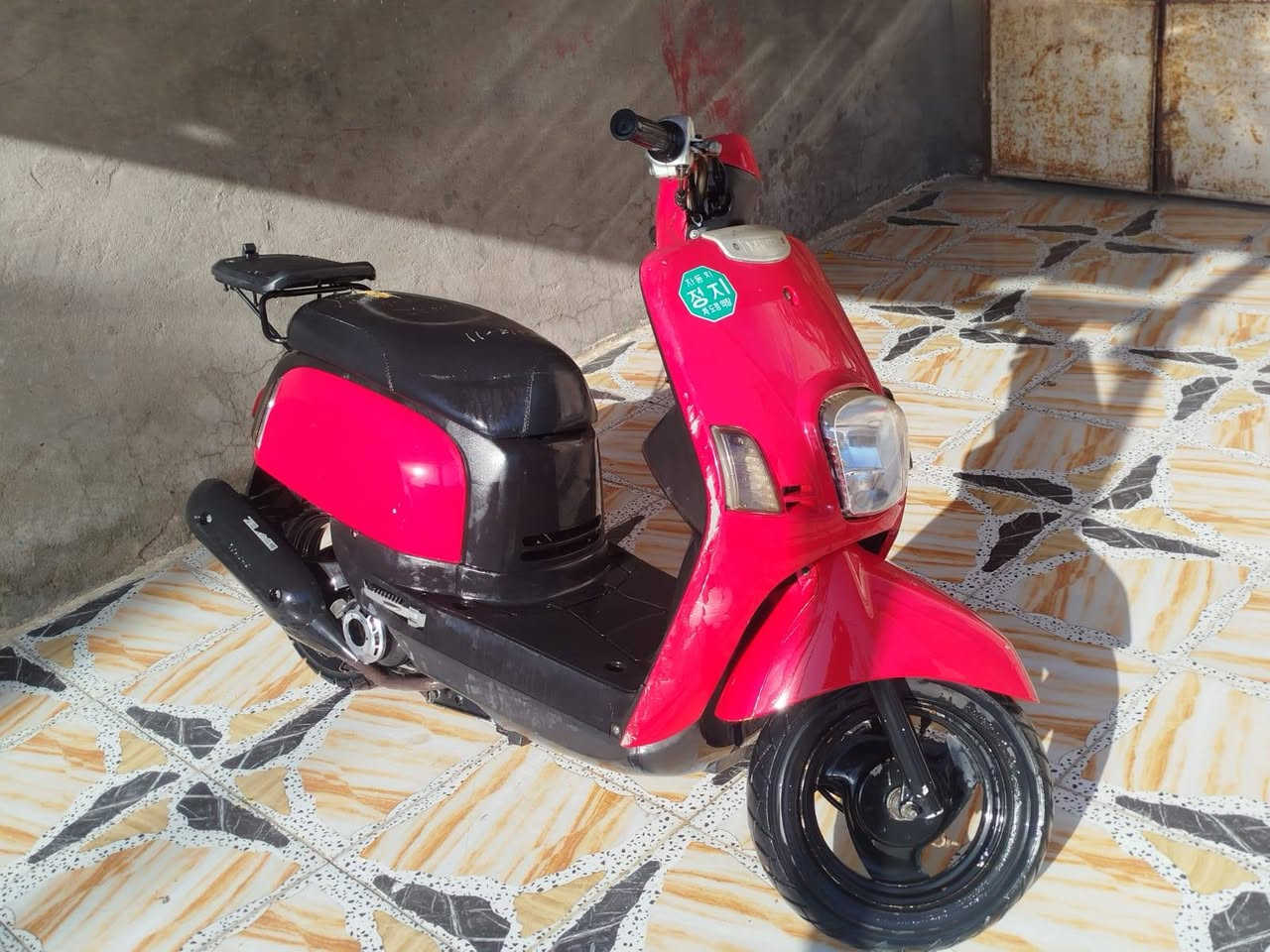 دراجه فوال واحد على واحد مكفواله كفاله عامه تأخذه ما تحط سبانه عليه دراجه بل جيس صار شهر نازله حاويه سرعه 120 مكينه ما مفتوحه دراجه شغاله على اخر حبايه ياباني صنع دراجه على وضع البلاد ما مغير شي من الغراض سعر واحد وخمسين وبيه مجال شراي الاتصال عله الرقم التالي*********** مكلف بنشر
