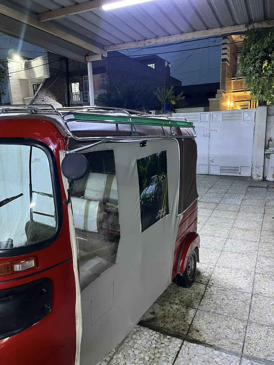 السلام عليكم تكتك 2017شهر ال12طابه بل18بيه مكينه مال 19رقم.و سنويه تحويل ثاني يوم التكتك كامله من كلشي تشغل و تطلع كبل كلشي ما ناقصه كهربائيات كامله صبغ جماليه سيبايه السعر 4و800وبيه مجال مكاني زعفرانيه رقمي ***********
