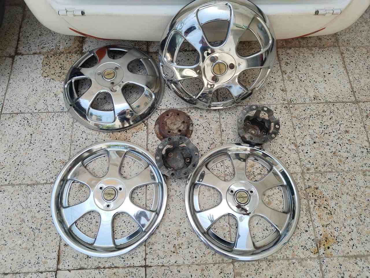 للبيع مجموعه ادوات هينو انكر
الدرج   60

بطاين باب   50

كبات مع القواعد   125

جرارات عدد2    20

دبه ماء ماسحات   10

مروحه 25

لايت فقط الجامه مفطوره اثنين ب40

مكاني بالحله للإستفسار ***********
