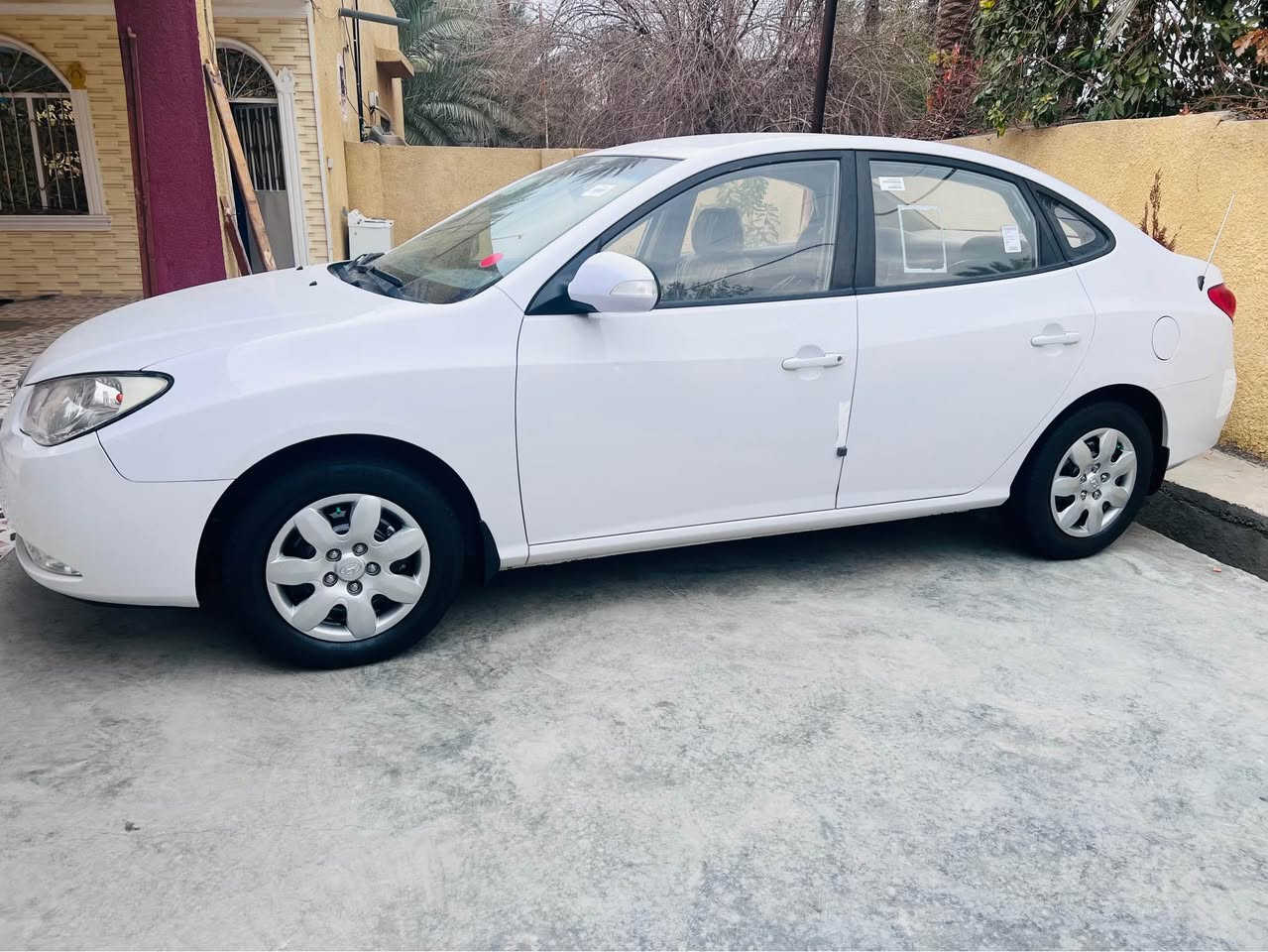 لبيع هونداي النترا موديل 2011 خليجي كفاله عامه حتى دعاميات جديده سياره وضع شركه رقم اربيل انكليزي 
مكينه 1600 ما مفتوحه جديده ماشيه 130 
مكان سياره بابل المركز 
السعر 118 بيها مجال بسيط 
*********** حلة, بابل
