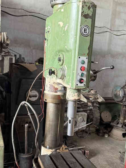 السلام عليكم
دريل بلغاري نضيف جداً 
صوت ناعم استيراد ابلغاريا 
المكان النجف حي الحرفيين 
للاستفسار 
***********
