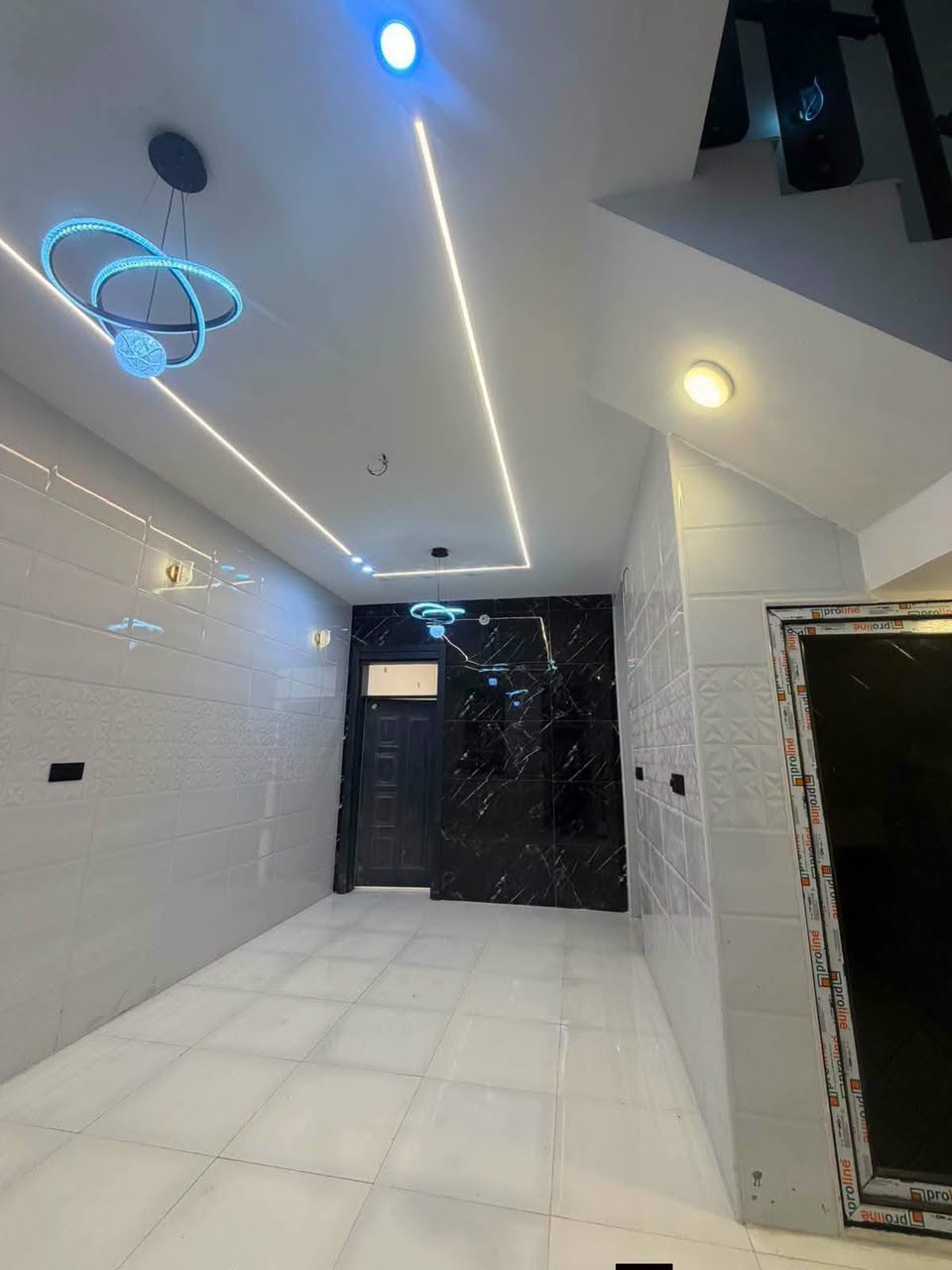 #يعلن مكتب اليرموك العقار
🥰🥰يوجد قصاد لمريح,🥰🥰
🔆🔅 الـــدار للــــــبـيــع 🔅🔆***********
⚜️ المســــاحة⚜️55متر بيت  لبناء درجه اولى معا الاثاث 

. طابو   زراعي وقرار محكمة 🪐
⚜️ العنــــوان ⚜️  النجف //  
 البيت مقابل ملحق قرية الغدير 
         🔆  الــتـــفـــــاصـيــــل  
الـبـنـاء  درجة اوله البيت مامسكون 
(()) يحــتوي علا  
غرف وصاله + ومطبخ مفصول+ وستقبال  وصحيات داخل وخارج. 

🔱💵💵💵🥰25 معا لمجال

             ملاحظة (((توجد كافت المساحات والقطع ويوجد بلقصد لمريح  )
⚜️        
((للاستفســار مراجعـة المكتب  #_للعقــار_والمقــاولات
العنــوان مكتب اليرموك  العقار مقابل قرية: الغدير اعمـود 282 #مكتب_اليرموك  العقار_

*********** او الاتصال على الارقام.🟡🟡📞📞📞♾
   🔆📞تطبيق وتساب موجود
او مرسله  😊
