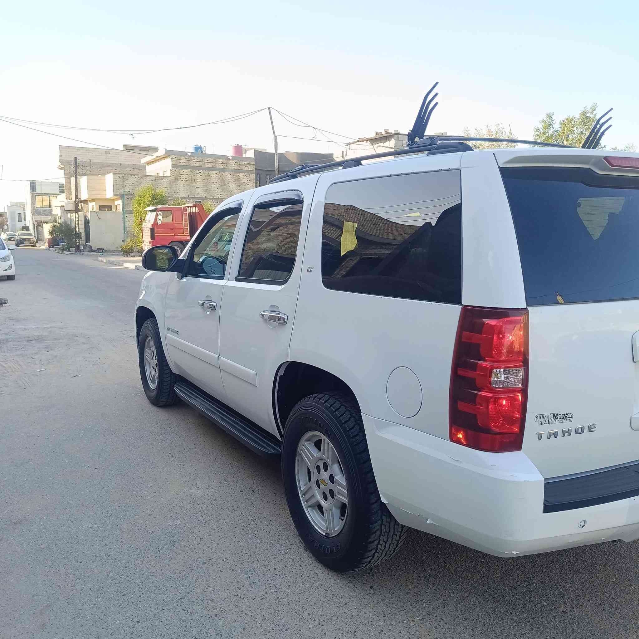 #تاهوو
اللبيع 2007
 ادوات ادوات 
مكينه كير كفاله 
تبريد تدفئه 
حداديه كارتون 
تـخم تاير ستوه شاده 
منضومه زنون متومه ارقام وسنويه 
السعرر70 وبيها مجال مكان بصره ***********
