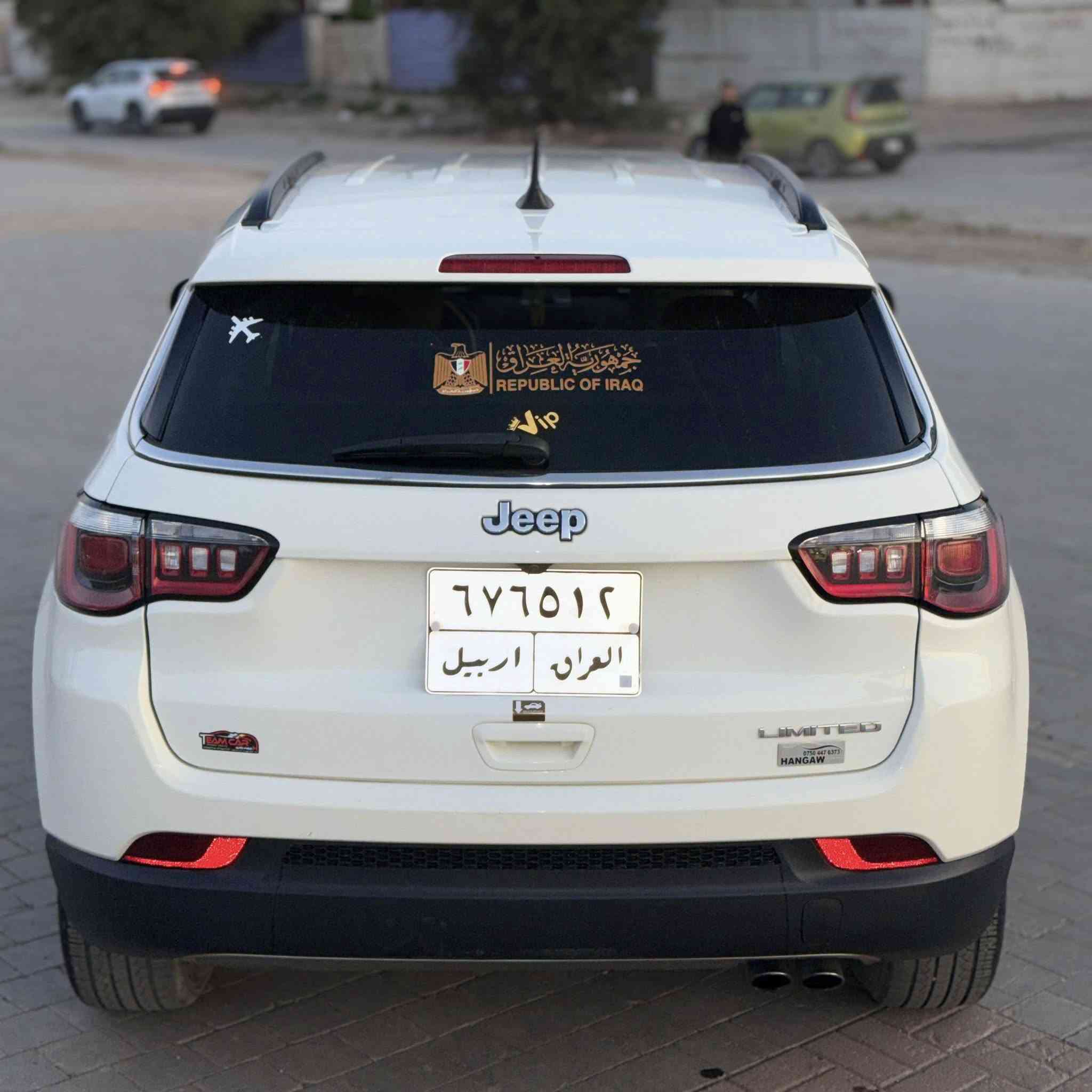 #المركبة : #جيب #كومباس لمتدد ماعده بنراما
الموديل : 2020
  الرقم : اربيل 

#المواصفات :
حادث السياره امريكي : تاير خلفي + ربع هلال الجاملغ الخلفي راجع عل بارد  بدون ايرباك قطره صبغ مابيه 

▪️السيارة : جيب كومباس 
▪️المحرك : 2400 ( اربعة سلندر )
▪️ للأبواب مع بصمة تشغيل
▪️حساس خلفي اصل
▪️كامرة خلفية دوارة مع الستيرن اصل
▪️تبريد قطعتين امامي وخلفي
▪️رادار جانبي ( نقاط عمياء ) بالمرايا الجانبية
▪️شاشة الدشبول حجم كبير للتحكم بأيعازات السيارة
▪️تبريد وتدفئة 
▪️سستم صوت
▪️سايد بريك دكمة
▪️تشغيل عن بعد
▪️تحكم ستيرن جهتين بلوتوث وحاكية وكروس سرعة وتحكم صوت 
▪️نظام ABS مانع انزلاق

السيارة جديدة وبوضع الشركة 

السعر المطلوب : 165 ورقه وبيه مجال 
 
الاتصال على : ***********

عنوان السياره // بغداد كراده
