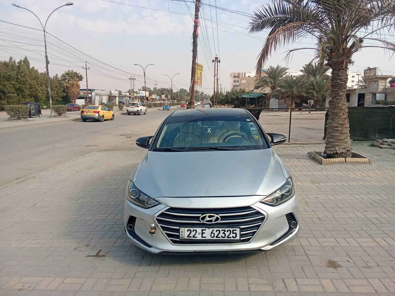 لسلام عليكم النترا خليجي موديل 18 محرك ١٦٠٠دوش كير ايتي ٦نمر رقم اربيل تريد تحويل تريد وكاله حاضر 
السياره بيه فابلون اثر جراد قليل لا اكثر خليته حته احافظ عليهن 
المواصفات نص فول بيه جاملغ جه السائق صبغ فقط يعني لا حار ولا بارد حته ما مفتوح الباقي مكفول عده  شخط  بسيط بس كتبتهن حته أوضح رايده ١١٦ وبيه مجال بسيط مكاني بغداد الدوره السياره مسويله ادامه كامل ومشدودله ويل  مال النترا ٢٣ سياره أحله من صور داخل جديد جدا ودمتم في رعايه الله وحفظه ***********
