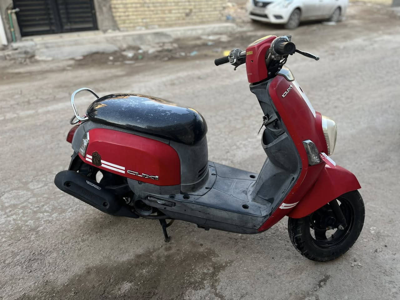 السلام عليكم دراجه بوليس للبيع الدراجه مكفوله كفاله عامه اي عطل مابيه نكره سلف حته الهندر لافه تيب ولا استخدمه الدراجه شلعه ومعد خير من الله مكينه ملاح ادير دهن كله امزويل الدراجه مال جناي محافض عليها امانت الله السعر 975 وبيه مجال المكان الدوره بغداد الرقم ***********
