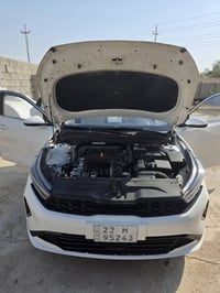 سياره k5 موديل 24 رقم أربيل مكفول كفاله عامه ماشيه ٨٠ الف السعر خاص ٠٧...