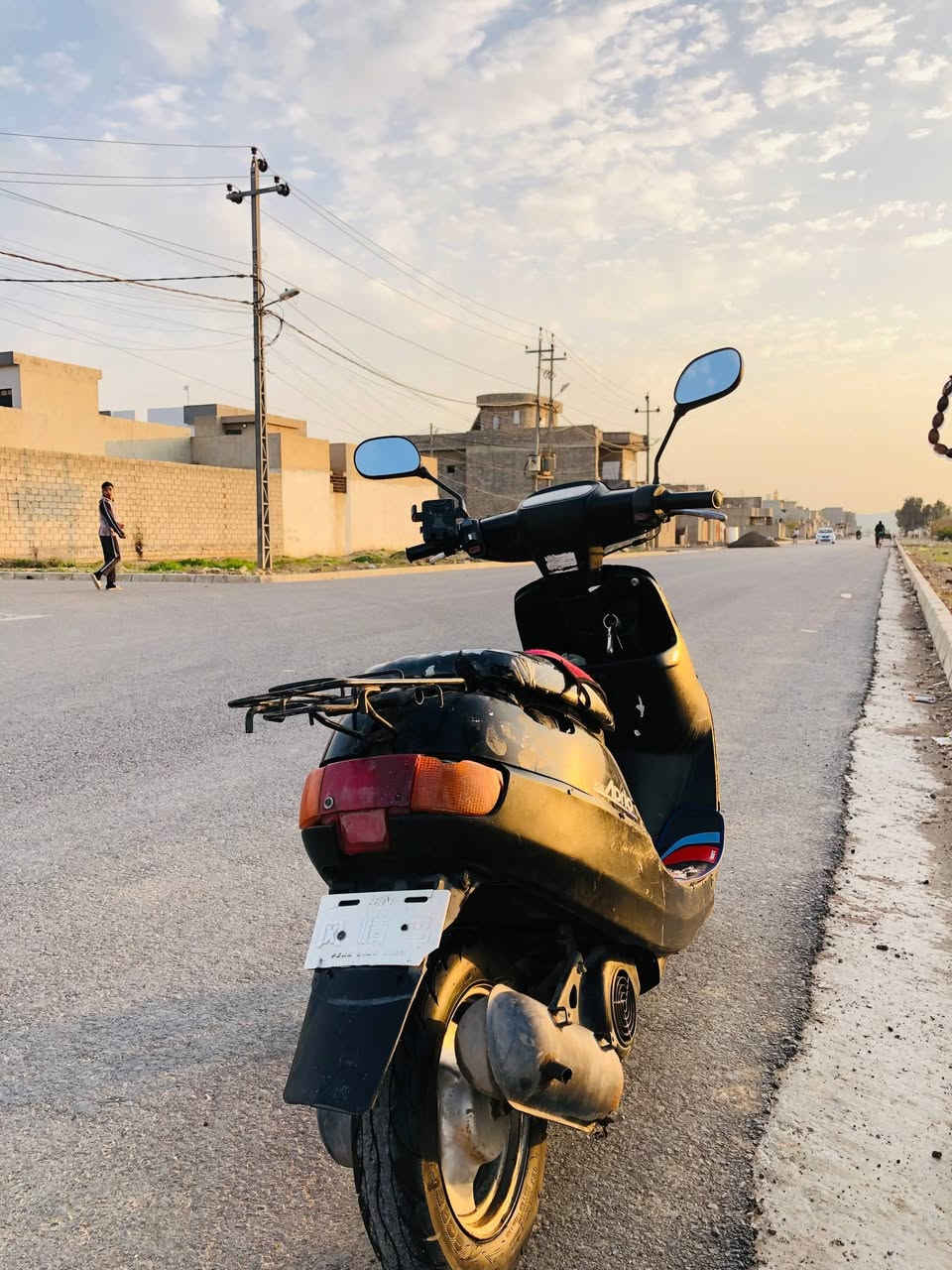 سلام عليكم شلونكم شخباركم حبايب ❤
مطور بوتين تك 
خير من الله مشاللله 
الميكنه شرط 
الشاصي تكه وحده مقويه وليسه مكسوره تكهه وحده 
كهربائية شغاله بس باتري ماكو سلف كذالك شغال
النضافه كدام العين لا تجي وتكلي بل صوره شكل وبل حقيقه شكد اعيد واكرر
تيات جديدين 
وبريكات جديدين 
صوتو كلش حلو وناعم ما بي صوت الاكسن
مكاني موصل حي سومر 
السعر 280 وبي مجال ابو 150 لا تشوفني وجهك وكل الحب ول احترام الكم ❤


**إذا كنت صاحب هذا الإعلان وتريد حذفه لأي سبب، رجاءا أرسل رسالة إلى الدعم الفني**