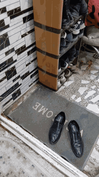 للبيع مشتمل مساحه ٨٠ طابق واحد ٤×٢٠ قرب مطعم الرياضي  للاستفسار  ٠٧٧٧٥...