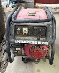 للبيع…  مولدة استعمال شهرين  مكان حي الجامعة بل زراعي  اللاستفسار ‭078...