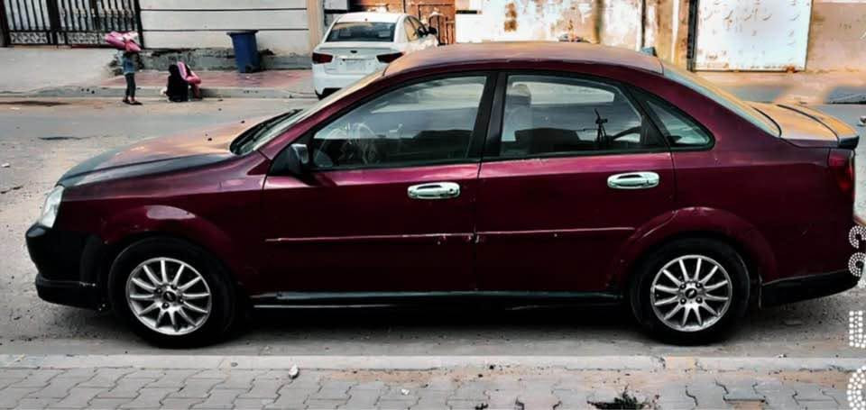 السلام عليكم بس اقره المنشور واني خادم 
اوبترا 2005 
رقمها قادسية باسمي الرقم الجديد 
وارد امريكي 
السياره جاهزة تبريد مكينه كير 
باتري جديد 
تايرات جديد تخم 
السيارة مصبوغة حزام 
بيها خياسات بالدوسات وهلال الجاملغات 
بيها مشط ينضح دهن 
اريدها مراوس مراوس بجيب لبرتي بغداد, العراق


**إذا كنت صاحب هذا الإعلان وتريد حذفه لأي سبب، رجاءا أرسل رسالة إلى الدعم الفني**