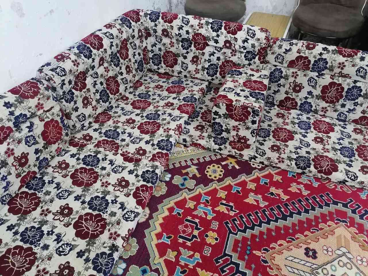 السلام عليكم ديوان جلسة خليجية ربل ضغط 12 متر كامل نضيف كلش لا بي شك ولا نازك تجي للبيت وتشوفه الاتصال بلرقم اني مكلف ***********
