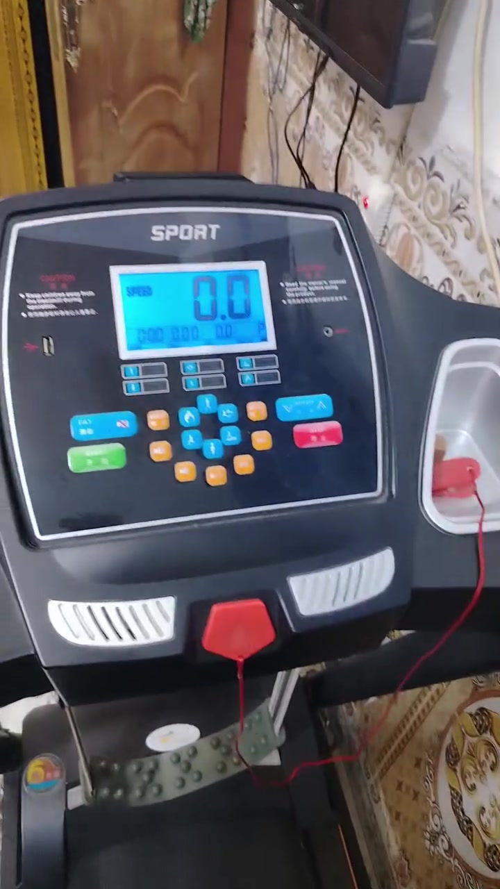 جهاز جري للبيع ب300 نظيف جدا دمبلاصات وجهاز ثاني بي تكسير شحوم ماركه عالميه سعره غالي ومحتاج واريد ابيعه بل فديو موضح كلشي بي للتواصل واتس *********** ابو محمد
