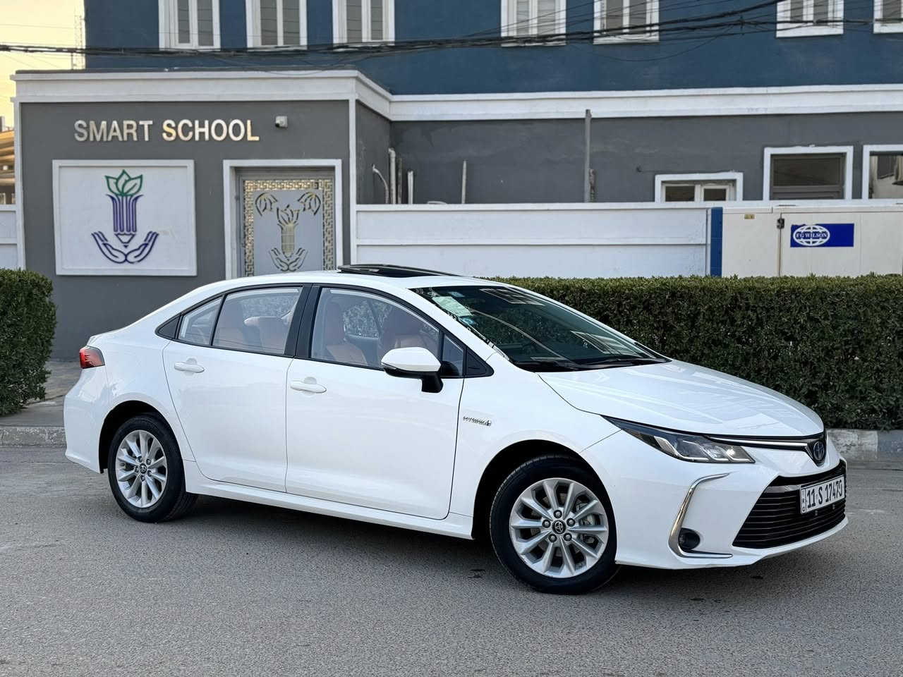 «أهلًا وسهلًا بكم
كورلا (2023 ) انتاج الصين
هايبرد
خليجي مكفول من الصبغ وتبديل 
فقط بارد في الجاملغات الامامي بسيط جدا 

ماشيه 50 الف ك 
جديد جدا باب الاول 

موصفات 
الفول +كشن جلد لونين +مساج 
+سلايت +موصفات المعروفه 
محرك كير كفاله 

السعر 143$ ورقه 
بيها مجال بسيط

معرض أبو غيث 🌟 بغداد العامريه شارع المضيف 
نرحّب بكم بكل فخر، ونشرف بزيارتكم لنا.
هنا تجدون الجودة، الثقة، والخيار اللي يرضيكم.
***********
