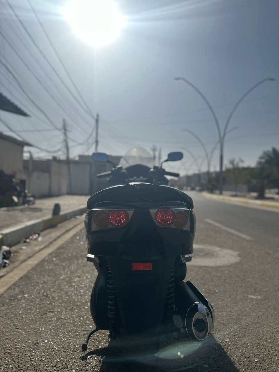 سلام علكيم 
فورزه 010 للبيع دراجه مكفوله من كلشي محركه 250 اسود اصل نقطه صبغ مابيه شرط لفحص دراجه مخزنه حتى ما استخدمه بدون رقم ولا گمرگ دراجه رمبه على ايدي ممشاه 35 الف گلوبه زنون ابيض دراجه ما ممدود عليه ( سبانه ) مكاني الرمادي للستفسار اتصال على ***********
