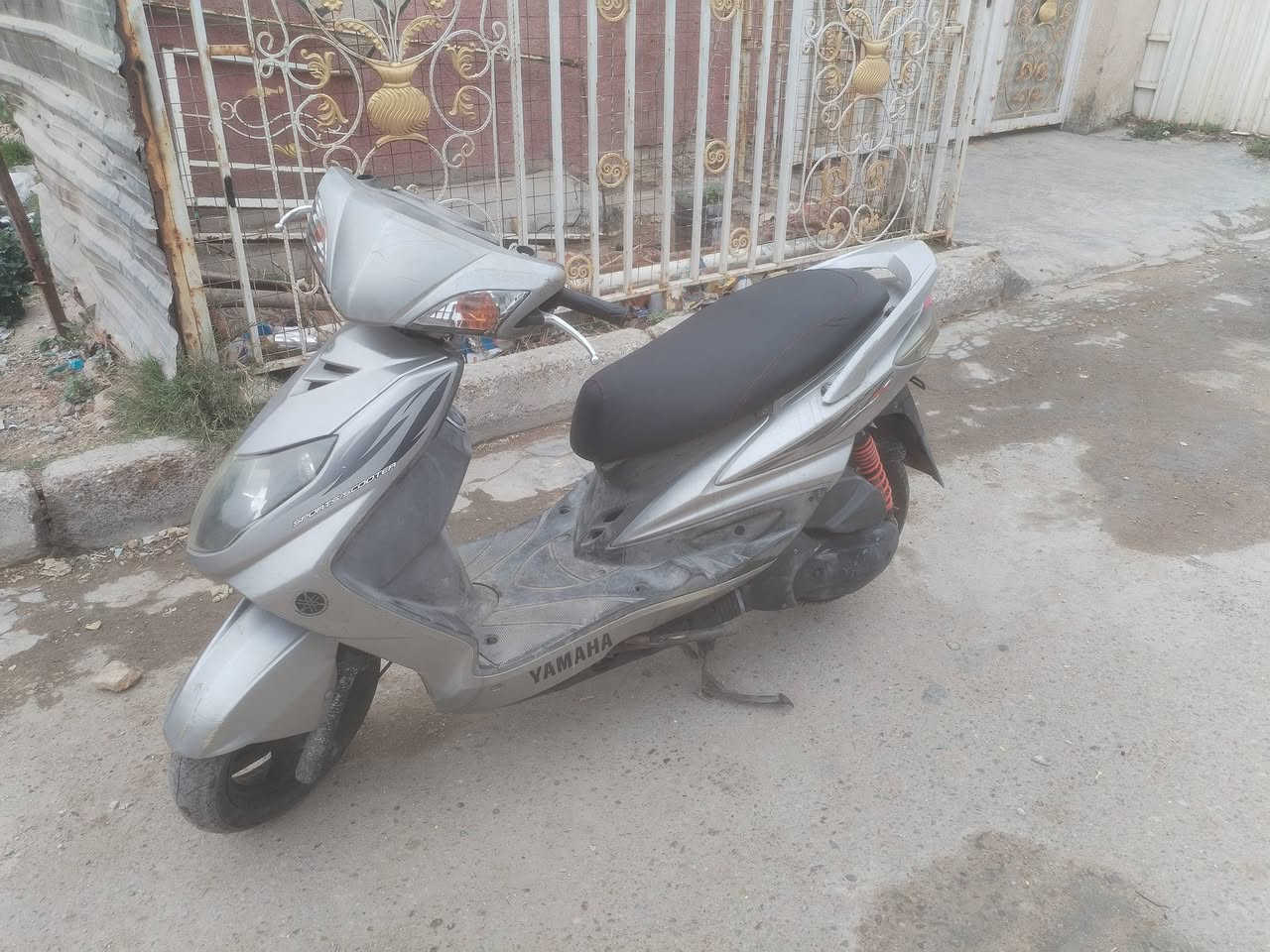 السلام عليكم سكنس فحل للبيع مقفوله كفاله عامه جاهزه اي نقص ما بيها مكاني الزعفرانيه  شراي خابر بخدمتكم ***********
