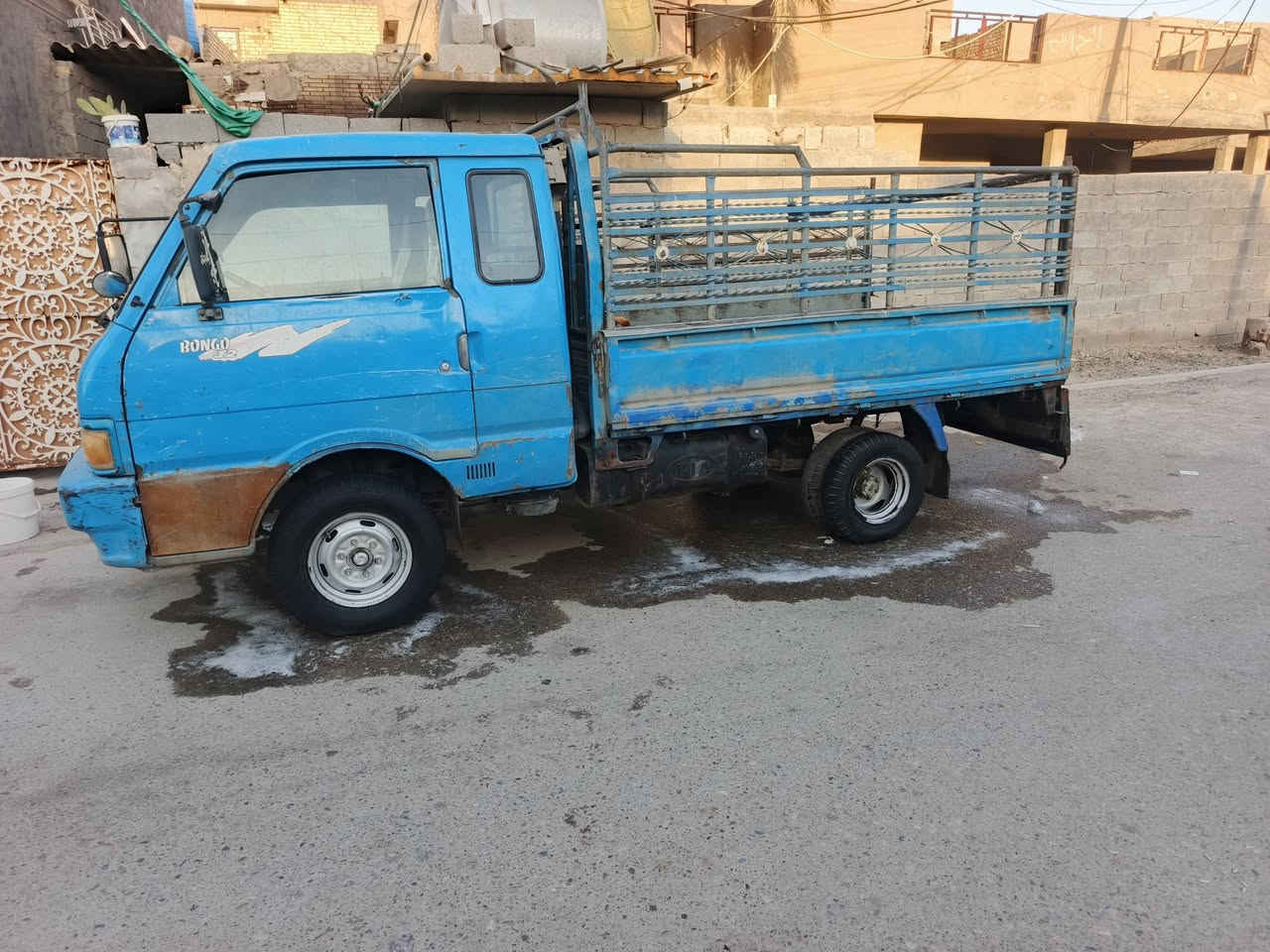 سلام عليكم كيه بنكو موديل ٩٦رقم نكليزي كير مكينة كفاله بسمي رقم ***********
