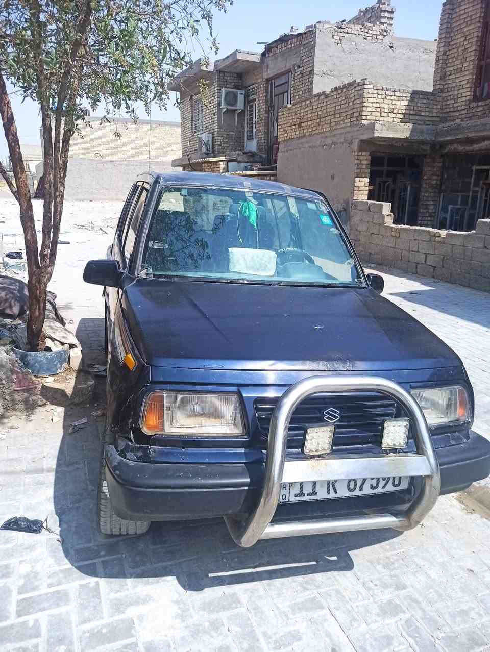 سازوكي فيتارا 1994 للبيع 
مكينة 1600 كير اوتوماتيك دفع رباعي كهربائيات كلها شغالة  السيارة بأسمي العنوان بغداد العبيدي السعر 35
*********** واتساب
