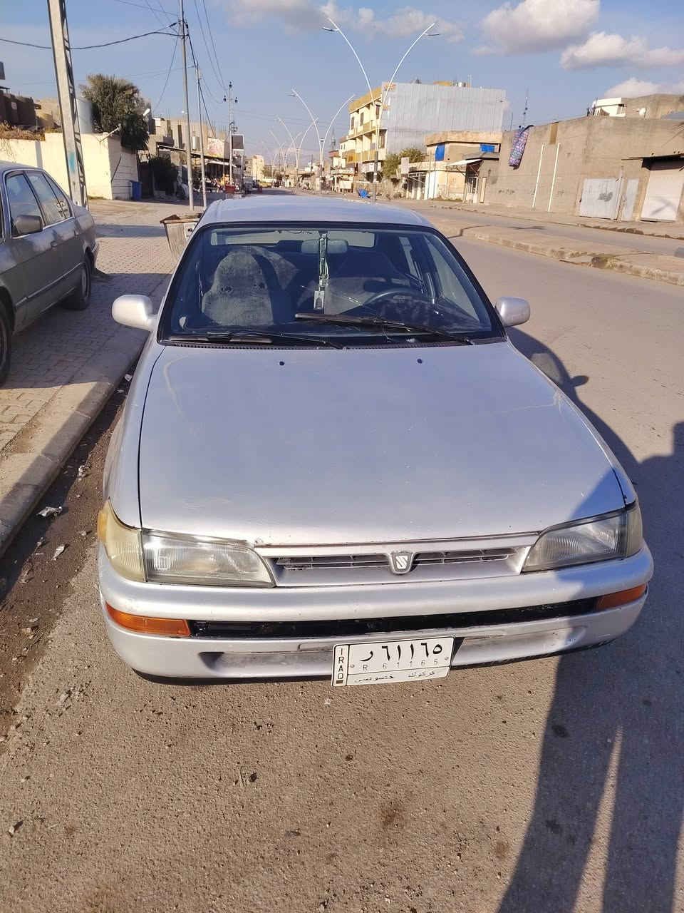 سلام عليكم سياره كورلاه.  رقم كركوك سنويه 27. دفتر بانزين موجود. موديل 95. شرط التحويل. كير ومحرك شغال. تدفئ شغاله تبريد بس غاز. سياره نضيفه لوك.  ع فحص. مصبوغه جماليه 
السعر. 58. وبيه مجال بصيط
الرقم ***********
العنوان كركوك.
