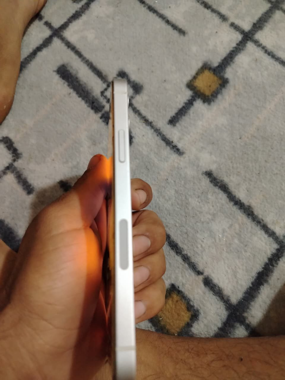 للبيع ايفون 12 ذاكره 128
بطارية 100‎%‎ مبدلة اصلية 

الضهر مكسور يتصلح ب15 الف

رايده ب300 مكاني بغداد الاعظمية 

الشراي يتصل ***********
