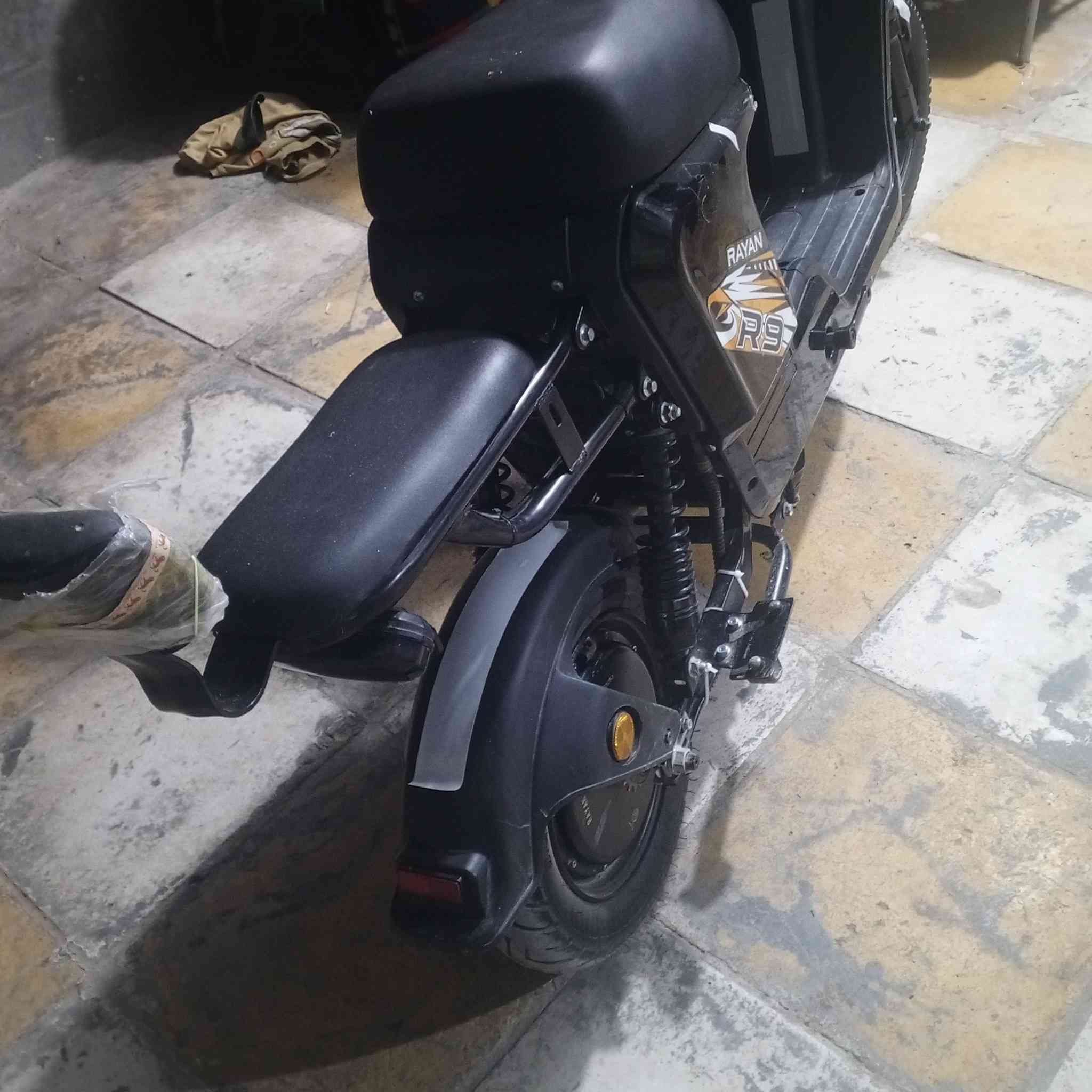 سلام عليكم 
دراجه ار تسع كفاله عامه نضيفه كلش من شركت 
ريان احسن شركه كامله العنوان الناصري
المركز توصل خاص السعر 450وبيه مجال 
لشراي


**إذا كنت صاحب هذا الإعلان وتريد حذفه لأي سبب، رجاءا أرسل رسالة إلى الدعم الفني**