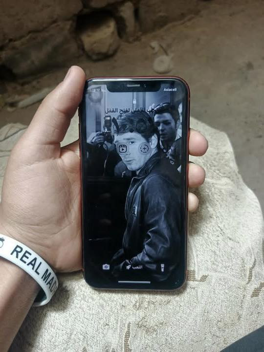 مبايل xr ذاكره 64 ما بدل بي شي نضيف بس الضهر مكسور وبطاريه خدمه ٧٢ بوبجي ٦٠ فريم ما بي ملحقات بس شاحنه  سعره 180 مكاني جكوك رقمي *********** فقط واتساب

