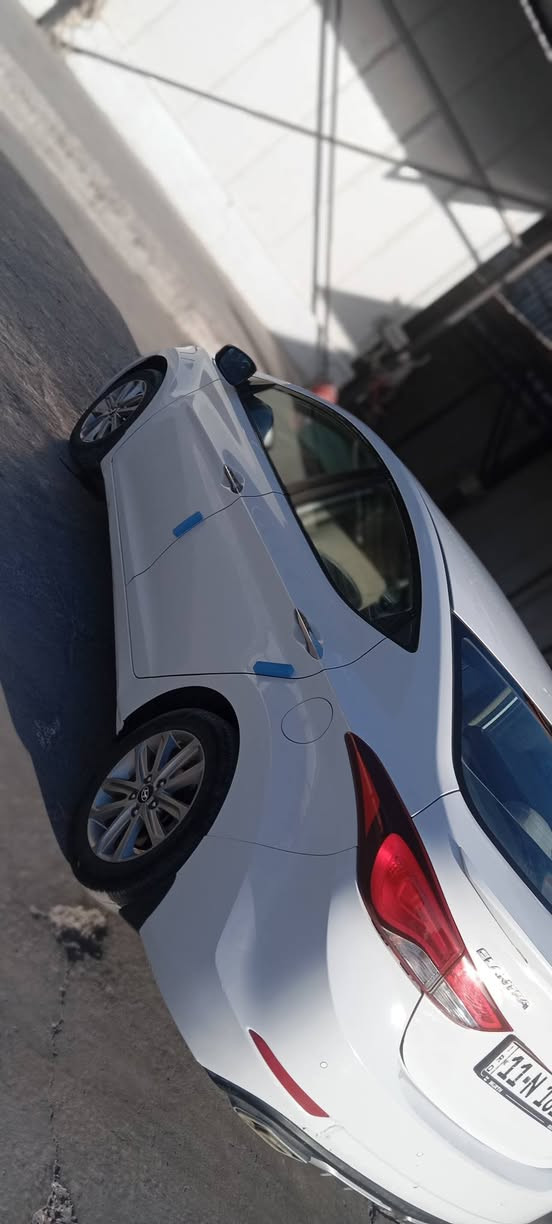 السلام عليكم
موديل / 2014 شكل 2016 خليجي بدون صبغ 
مكينه/ 1800 دوش اوتوماتيك
1. شاشه تاب و كار بلي
2. تحكم استيرن جهتين
3 .كامره خلفيه دوار
4 . نظام ايكو اقتصادي
6 .  امرايات شفط 
6 . اشارات بالمري
هزه جديده فحص جديد 
سنويه جديده 
بسمي شرط التحويل ثاني يوم 
السعر 127 بيها مجال 
الاستفسار ***********
