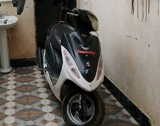 دراجه سلف كامكو جي فور للبيع الناصريه مامفتوحه تضحيه شارع العياده  توصل عله هاذه الرقم  ***********
