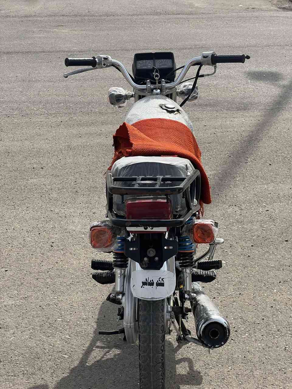 سلام عليكم دراجه 4كيرالبيع موديل 21دراجه نضيفه كلش اورقهاا اصولي شرط شلعه ومعدل وفصله ما عوزها برقي مال جناي المكان كوت زين القوس السعرر خاص..رقم الهاتف.***********
