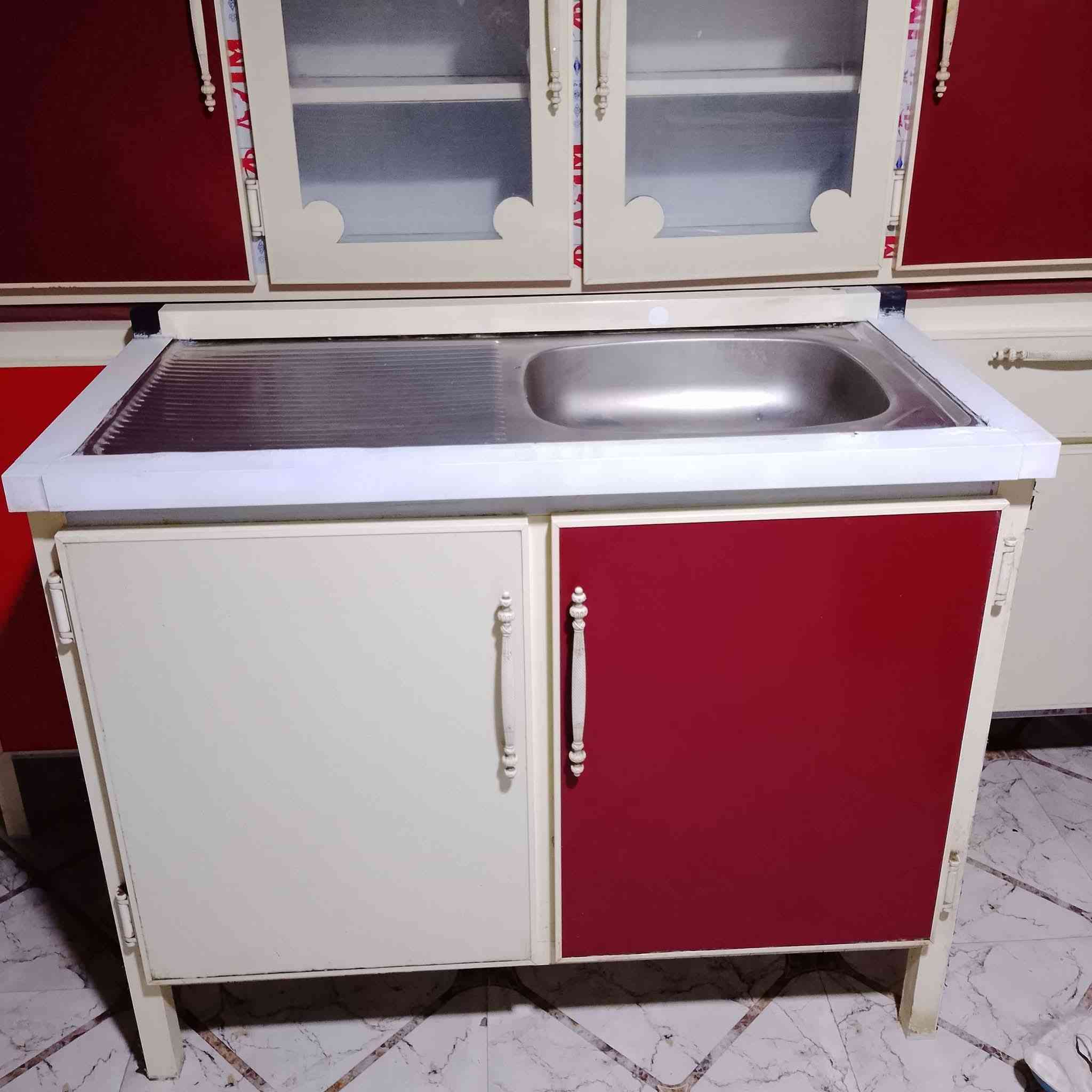 للبيع غساله جداً  نضيفه باله  حجم  كبير 25 كيلو  نوعيه شرط شغل  عله البلاد  سعر /  110 / + كاونتر 3 قطع  تركي اخو الجديد  مترين وسنك متر   سعر 260  العنوان بصره تاميم اللاستفسار ‏‪***********‬‏ متوفر توصيل البصرة, العراق
